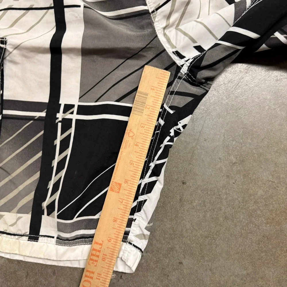 Banana Split USA Mens Board Shorts Black‎ White Abstract Geometric Cargo Size M